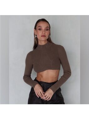 NWT Camila Coelho Naila Top sweater crop in Deep Taupe brown small